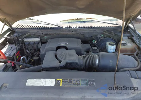 2004 Ford Expedition Eddie Bauer z USA, uszkodzony, nr VIN 1FMPU17L64LA90313